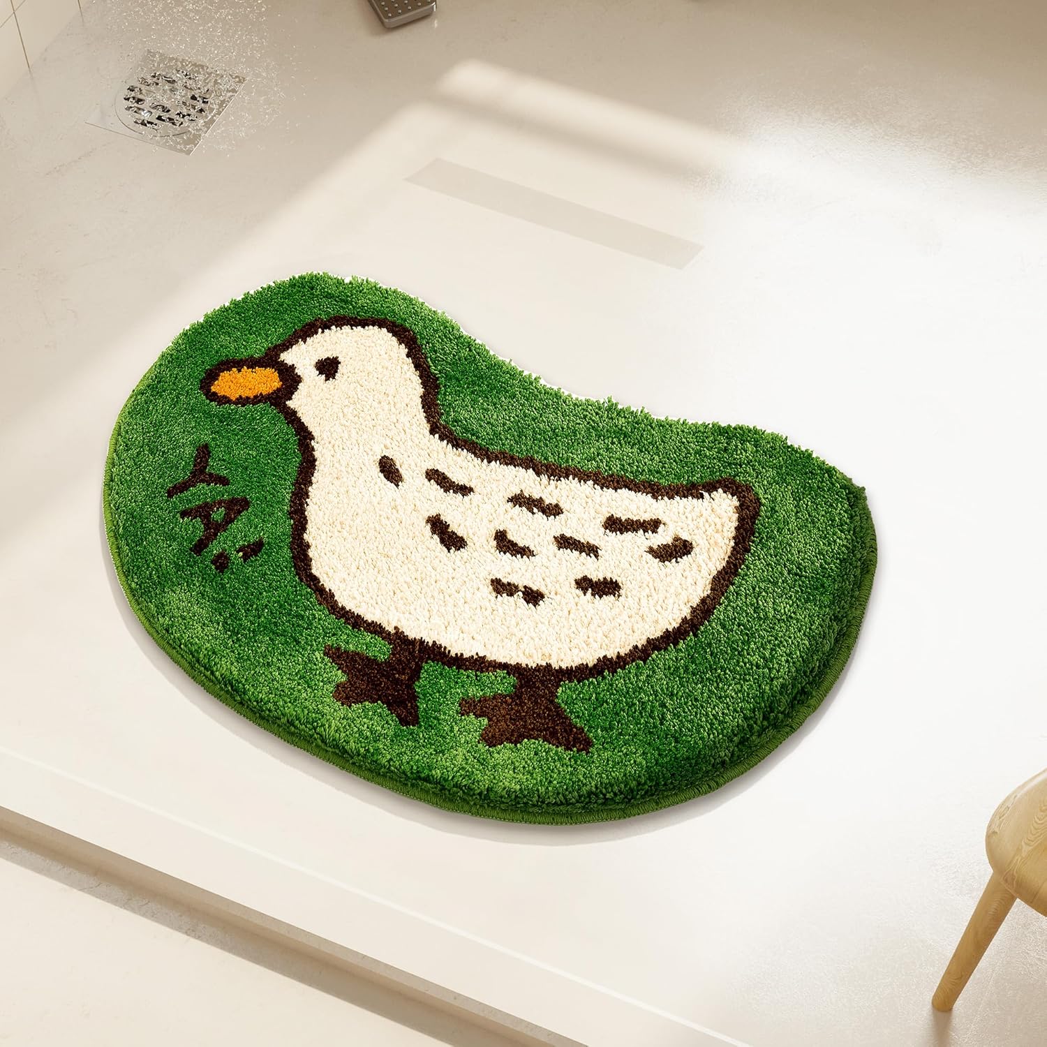 Bathroom Rug Cute Bath Mat Duck Shaped Non Slip Bathtub Rug and Absorbent Bath Rug,Soft Machine Washable Plush Luxury Boys Girls Duck Lover Gifts 26×20 Inch